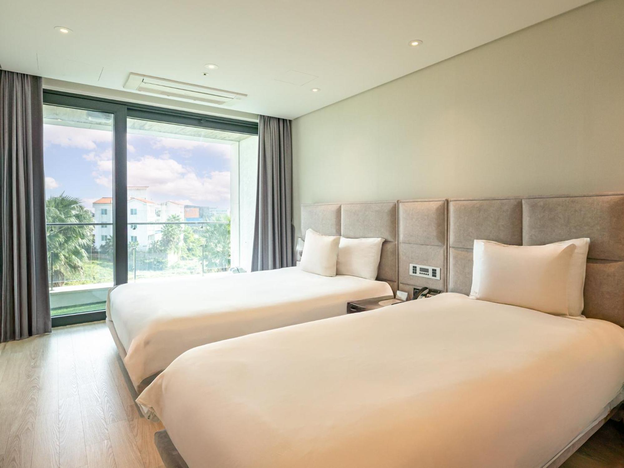Jeju Attirance Hotel & Poolvilla Szogüpho Kültér fotó