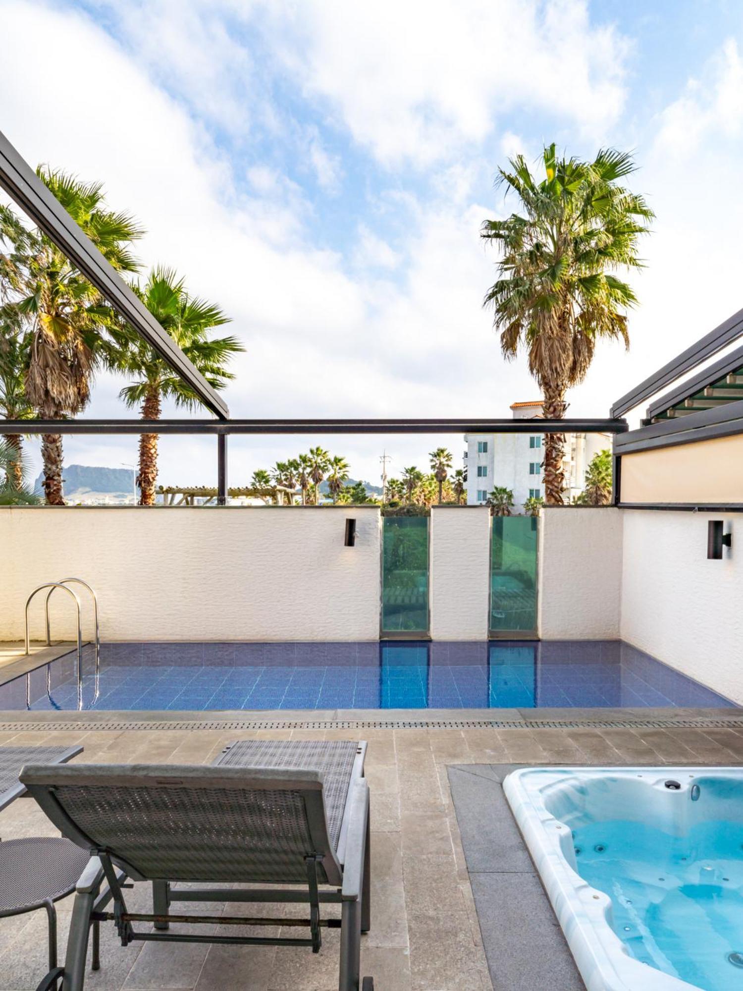Jeju Attirance Hotel & Poolvilla Szogüpho Kültér fotó